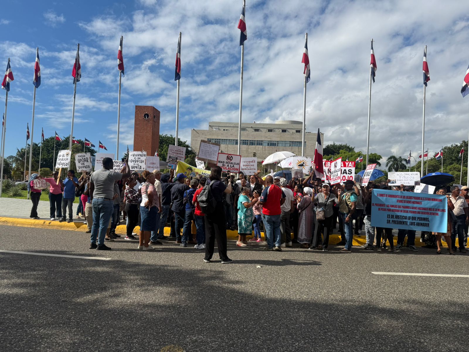 Clamor Nacional por la Vivienda Digna: Masiva Protesta Contra Desalojos ...