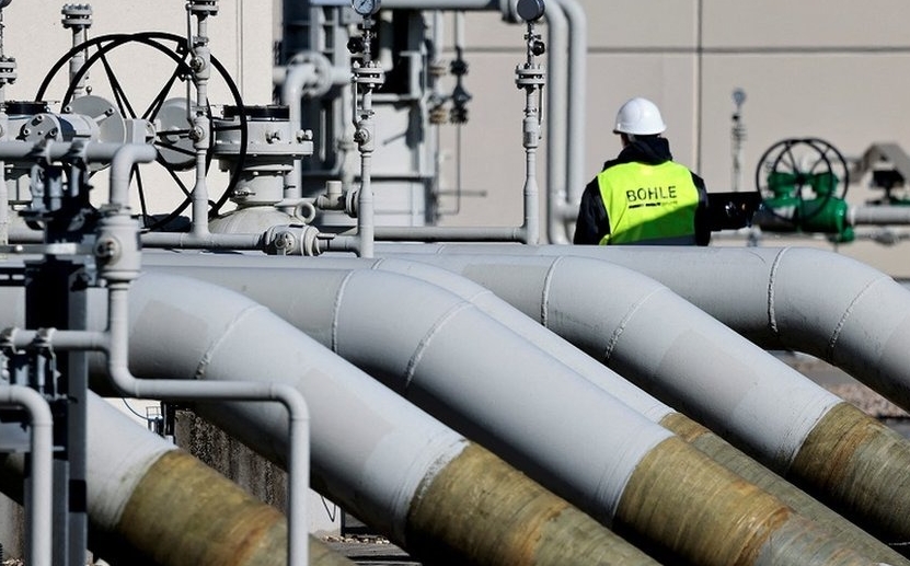 UE aprueba prohibición de compras de gas ruso a partir de 2027 - CódigoTV